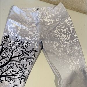 Noli Kids White and Black Tree Pattern Leggings